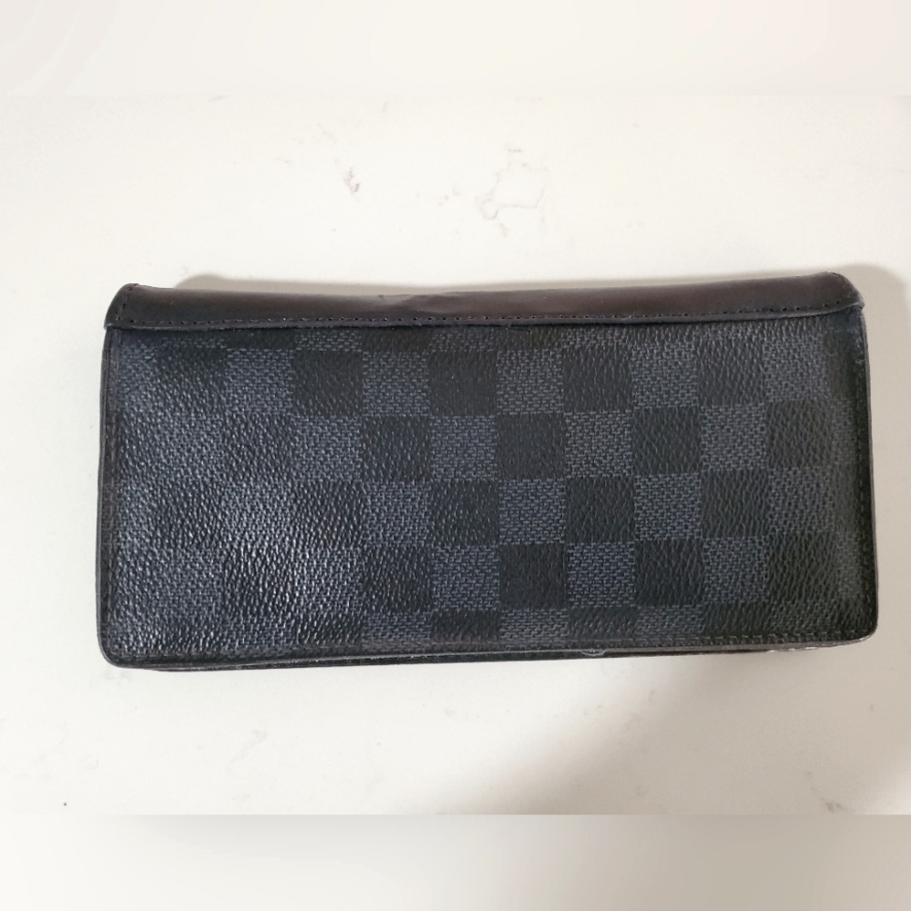 Unisex Louis Vuitton Black Damier Long Wallet with Box